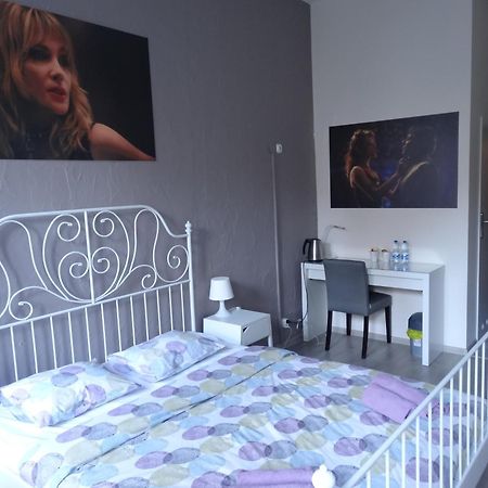 Mimosa Rooms Poznań Exteriör bild